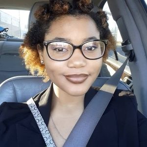 Meet your Posher, Amari